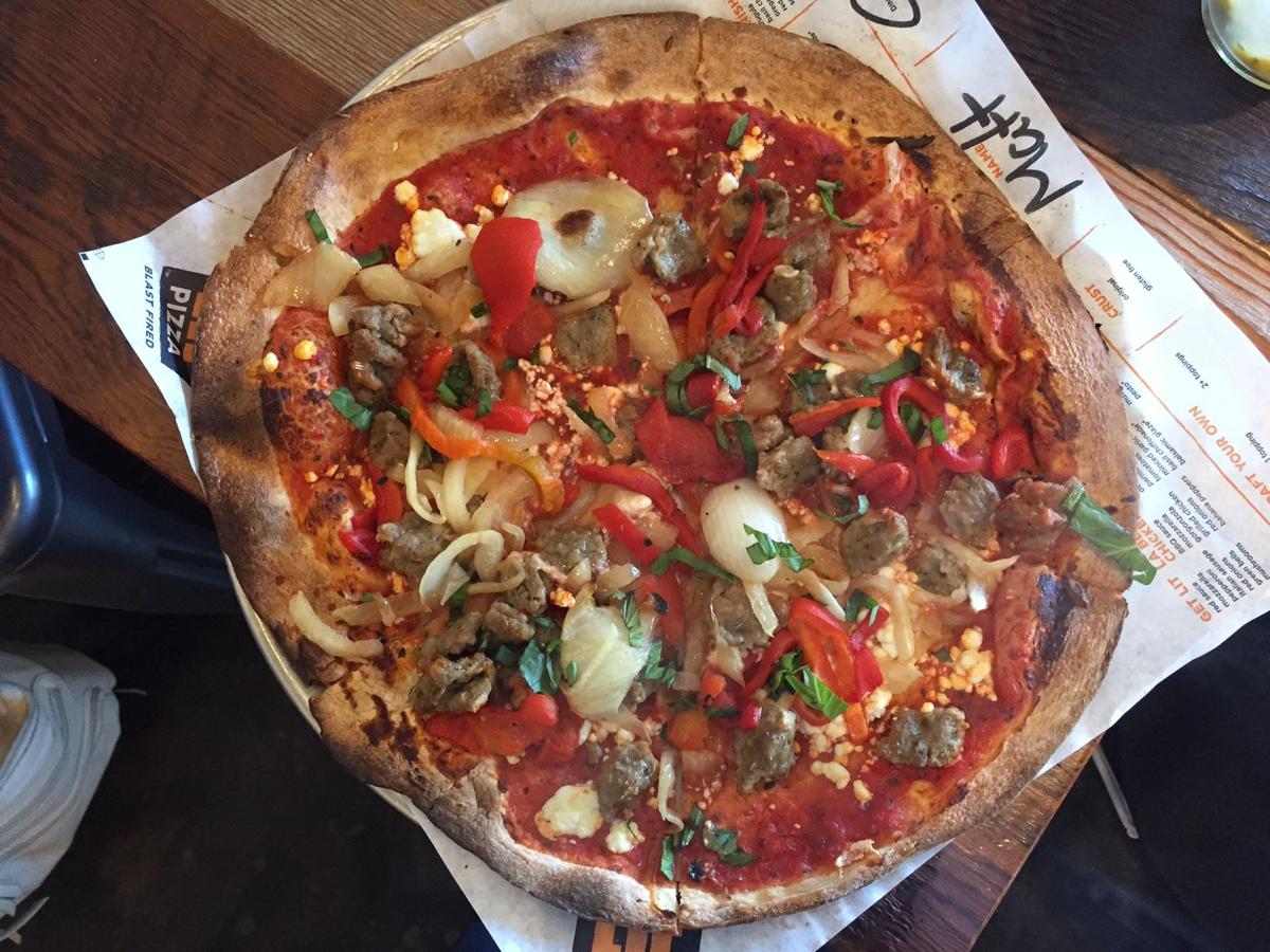 it s lit in gonzales lit pizza opens second location monday with