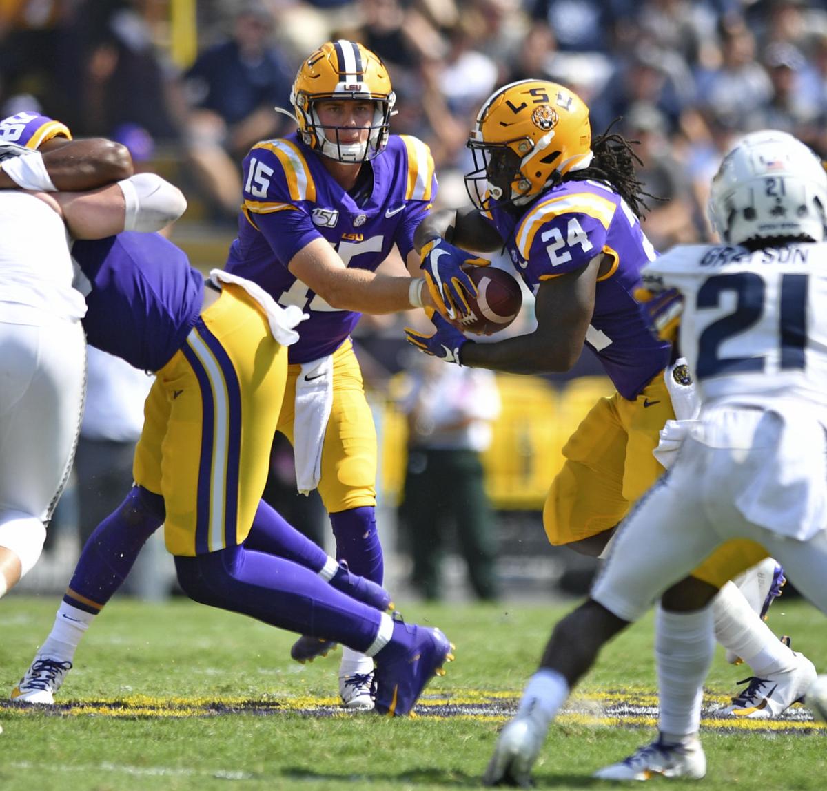 BR.lsuutahstatemain.100619 HS 3959.JPG