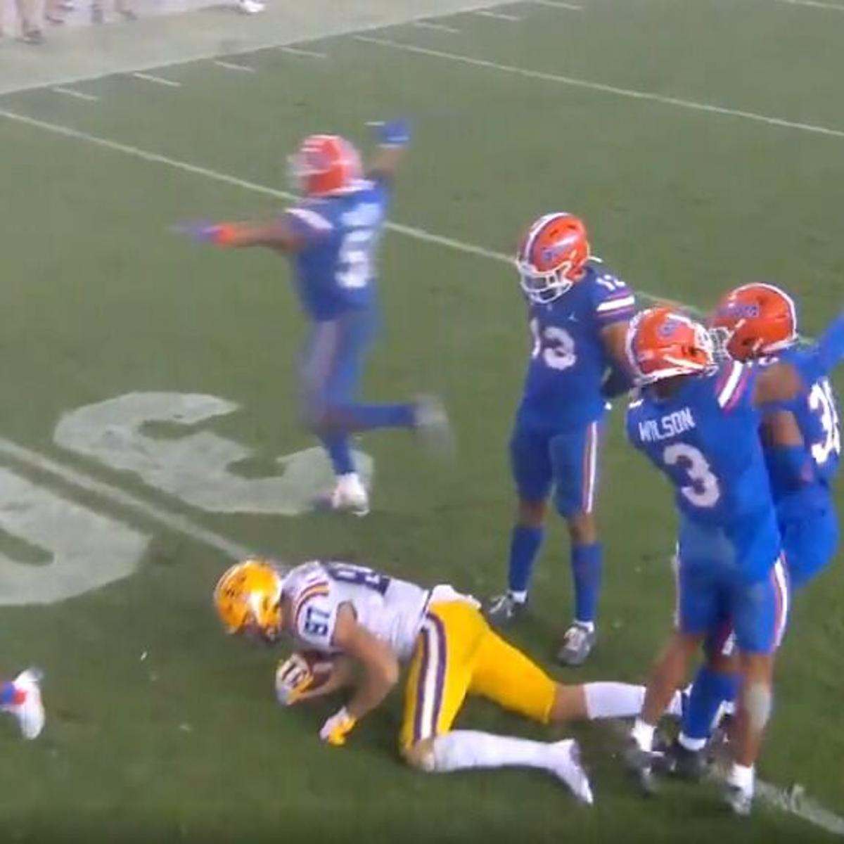 What Ed Orgeron Dan Mullen Said About The Thrown Shoe To Help Seal Lsu Upset Of Florida Lsu Theadvocate Com What Ed Orgeron Dan Mullen Said About The Thrown Shoe To Help Seal Lsu Upset Of Florida Lsu Theadvocate Com