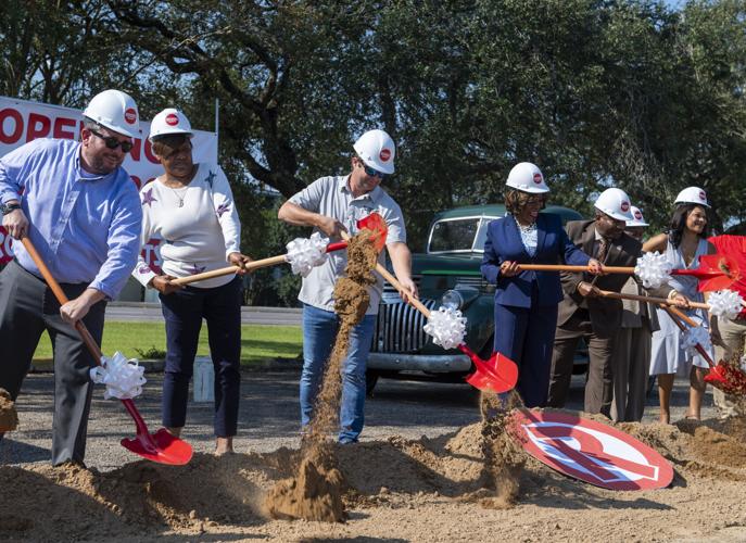 Rouses breaks ground on market in north Baton Rouge 'It's an area that needs a store' News