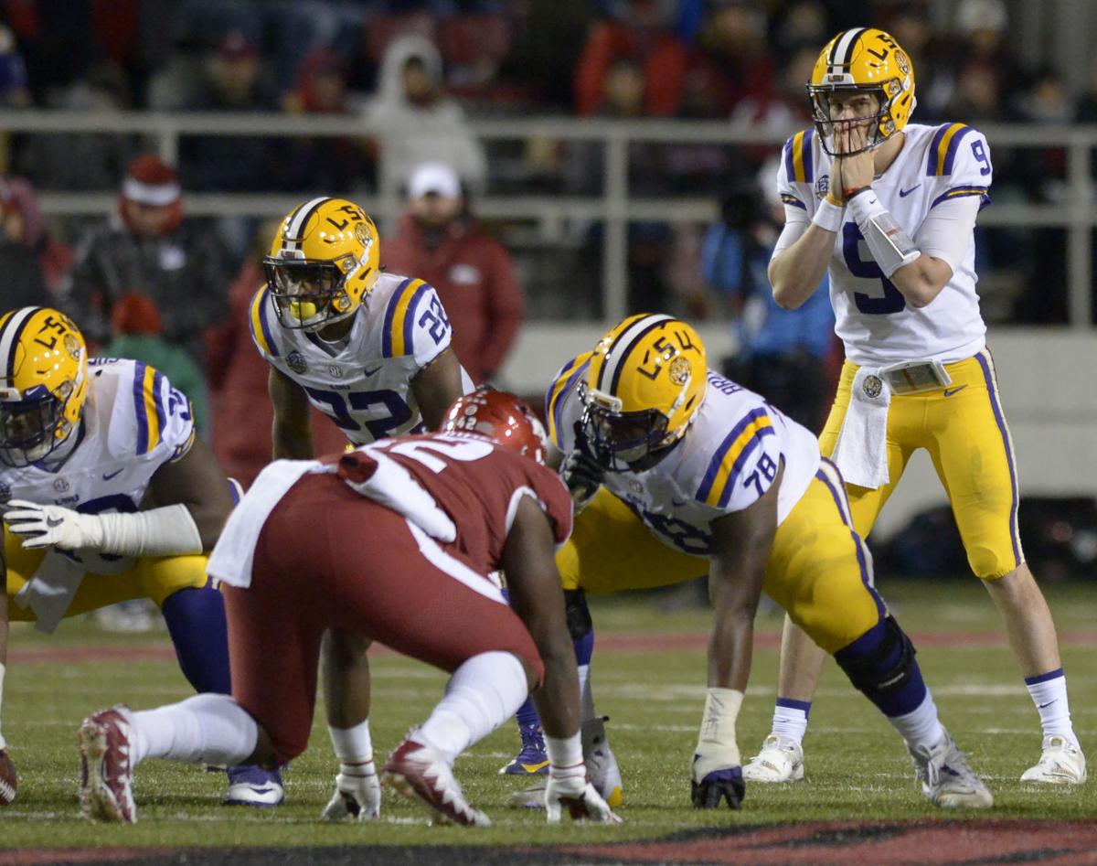 lsuarkansasfootball.111118_HS_1278