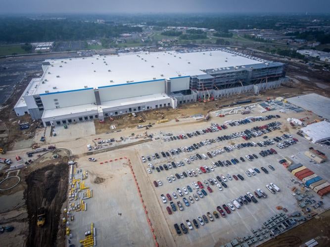 See how work is going on Amazon #39 s Cortana Mall fulfillment center