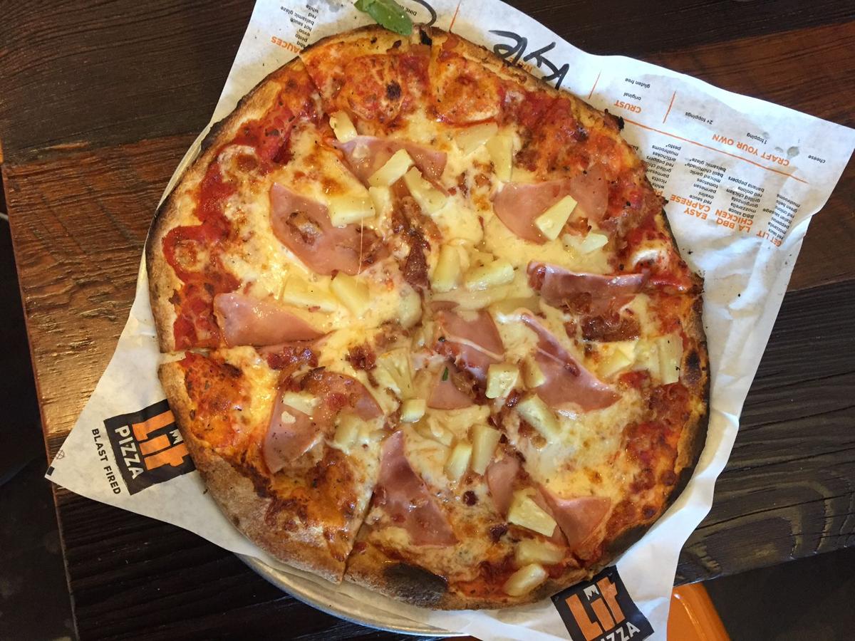restaurant review don t feel guilty but baton rouge s lit pizza is