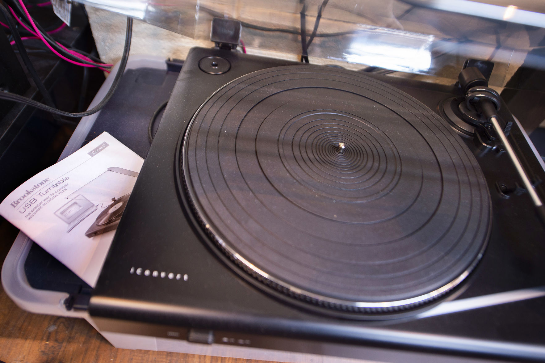 Repeat performance Music lovers warming up to vinyl again