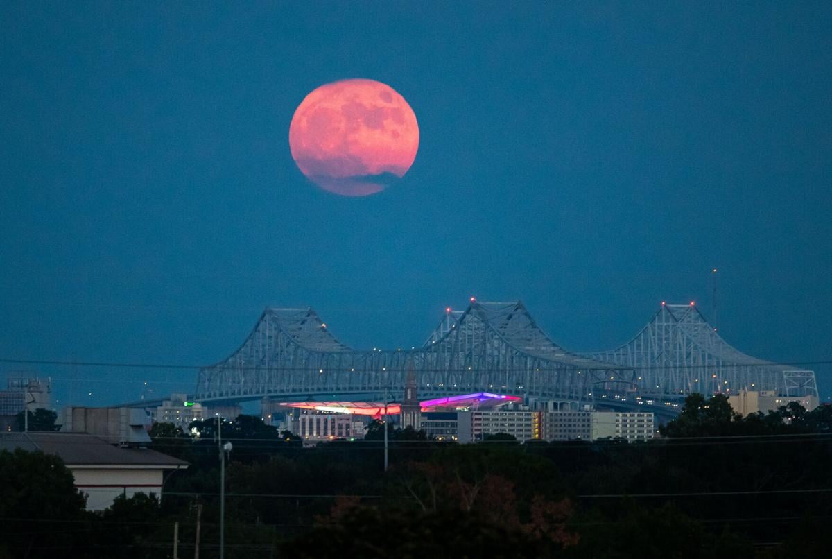 Super blue moon will appear in Louisiana. See time, date. News