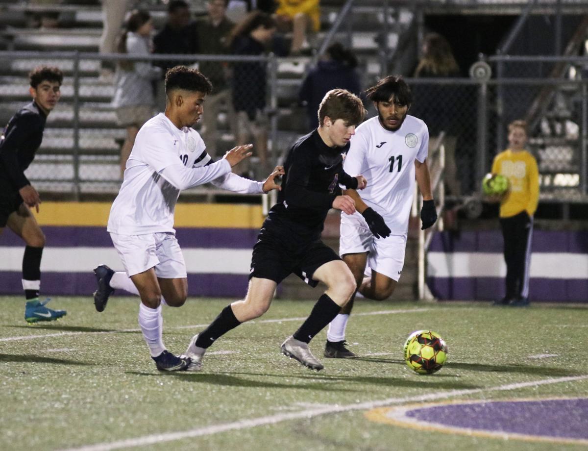 Boys Soccer Playoffs Denham Springs Blanks Grace King Moves To