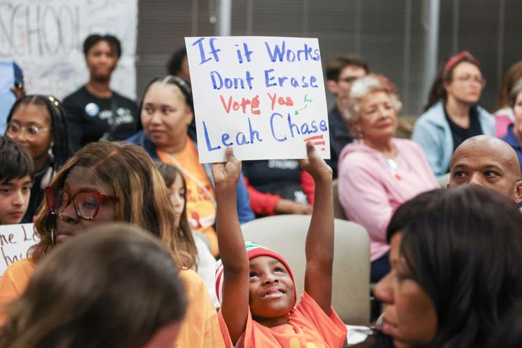 NO.leahchasevote.adv.03.jpg