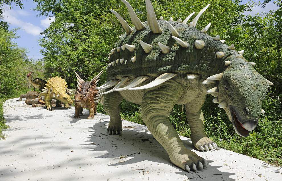 Animatronic dinosaurs to come to life in Henderson News