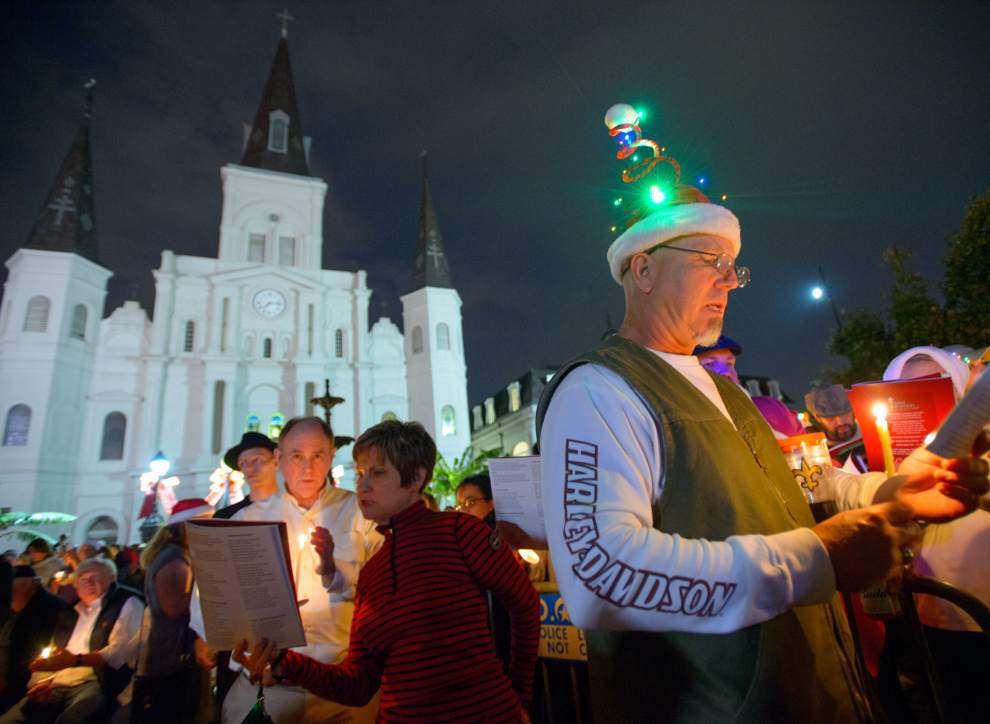 Christmas Caroling in Jackson Square _lowres