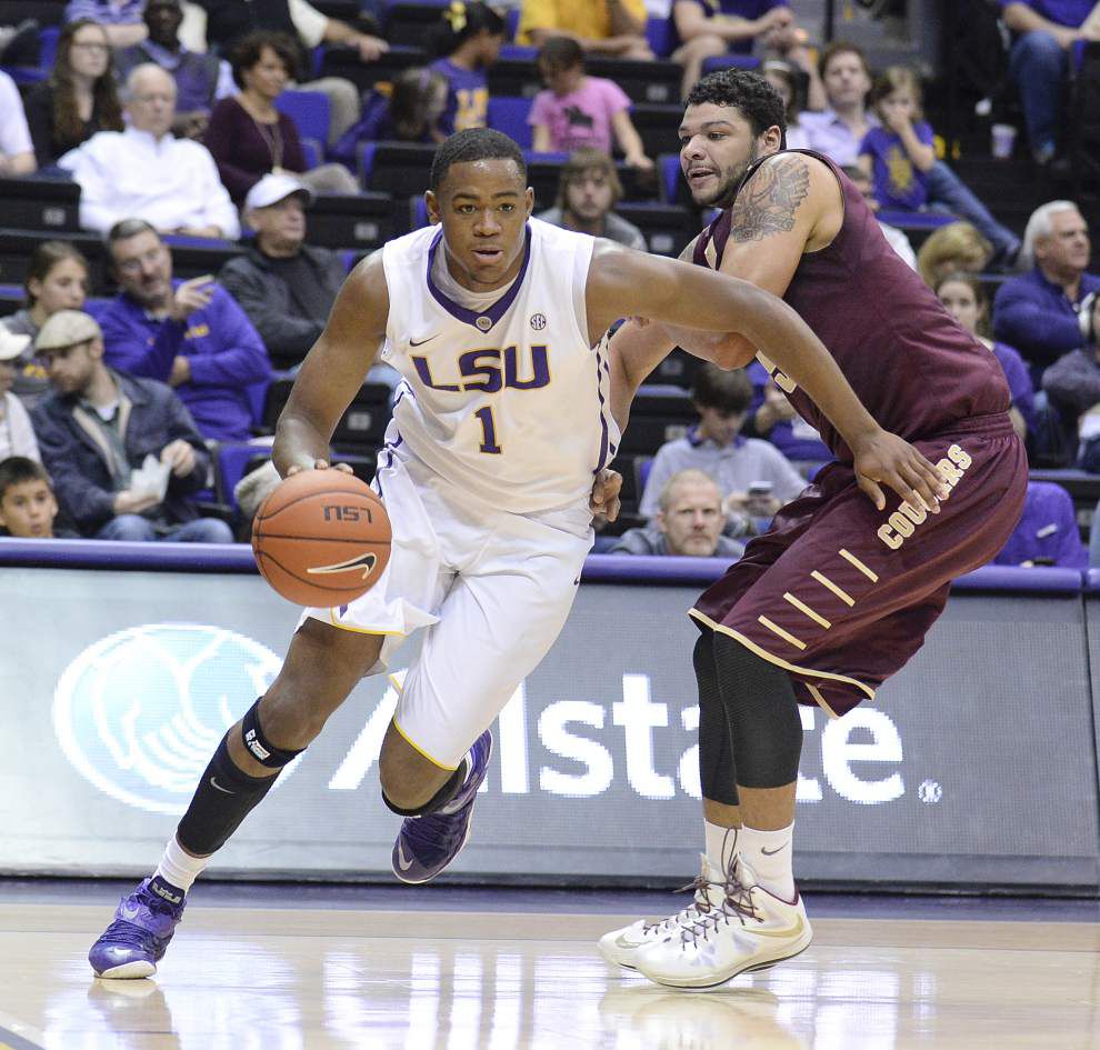 LSU men coast past College of Charleston 71-47 _lowres