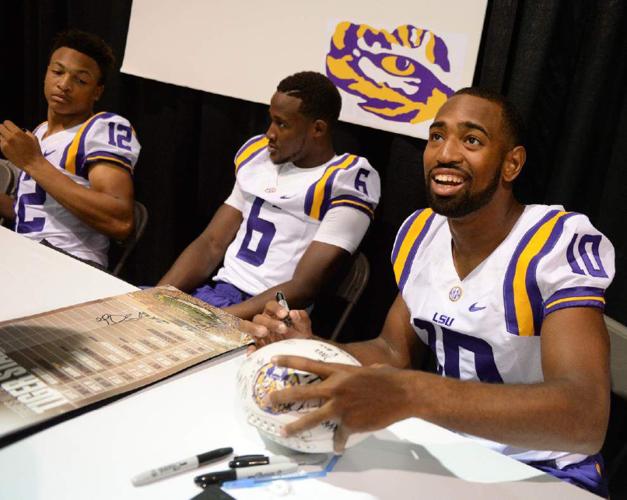 Photos Fans meet, greet LSU football staff, players News