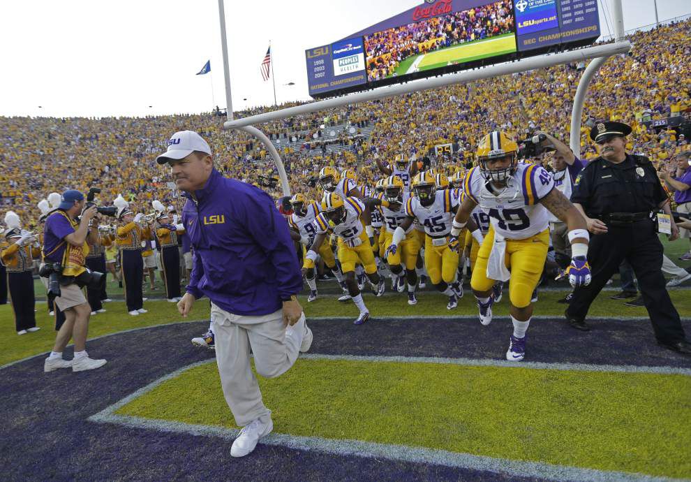 Wednesday's With LSU coach Les Miles, live updates from his speaking appearances _lowres