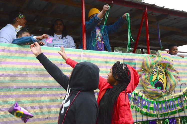 clinton mardi gras parade 2025