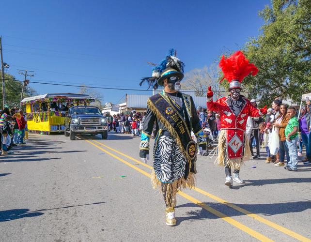 clinton mardi gras parade 2025