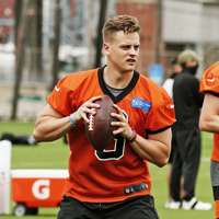 Joe Burrow In A Bengals Jersey See Photos Of The Former Lsu Qb Practicing In Cincinnati Photos Theadvocate Com