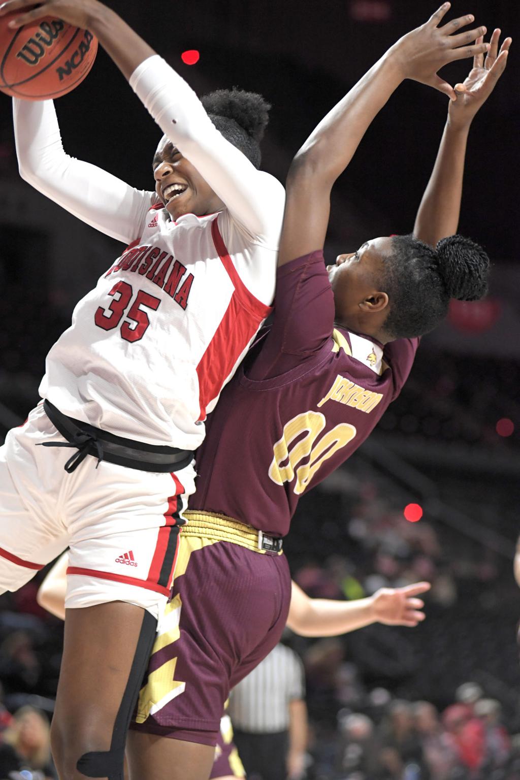 Ul Women Don T Find Magic Potion To Upsetting Uta At E K Long Gym