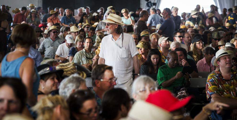 Photos Perfect weather brings skywriting, large crowds at Day 2 of