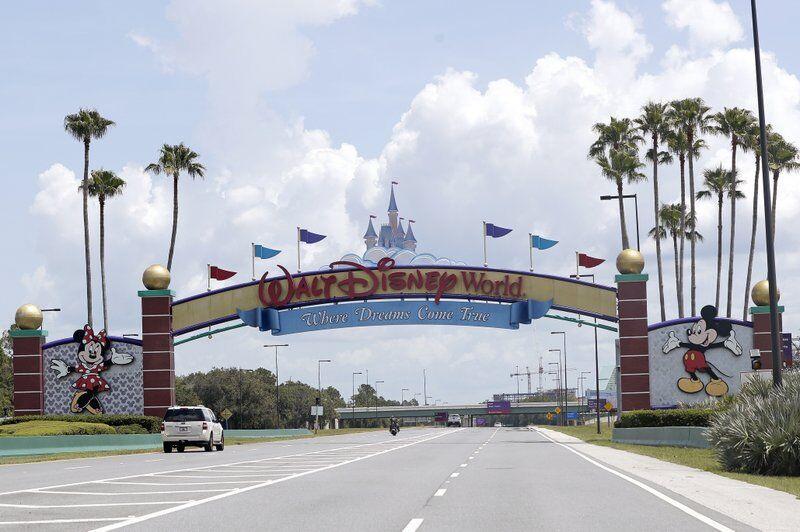 Watch: Louisiana man arrested during $ 15,000 trip to Disney reconsider refusal of temperature check |  Coronavirus