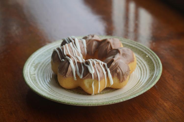 Domochi chocolate donut