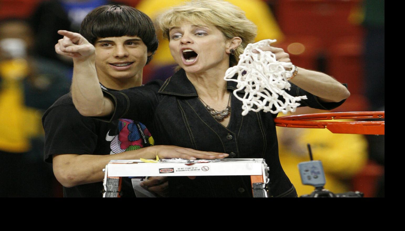 Kim Mulkey and Kramer Robertson See photos through the years at LSU, cutting down nets, more