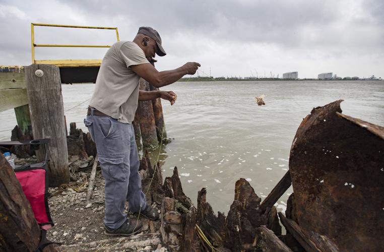 BR.lakechaslng.008.adv