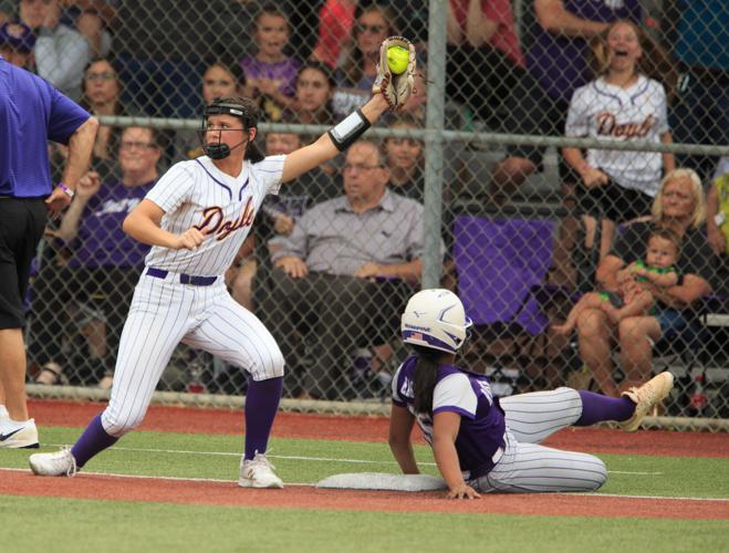 Power of one Elise Jones' sacrifice fly in eighth lists Doyle to 10