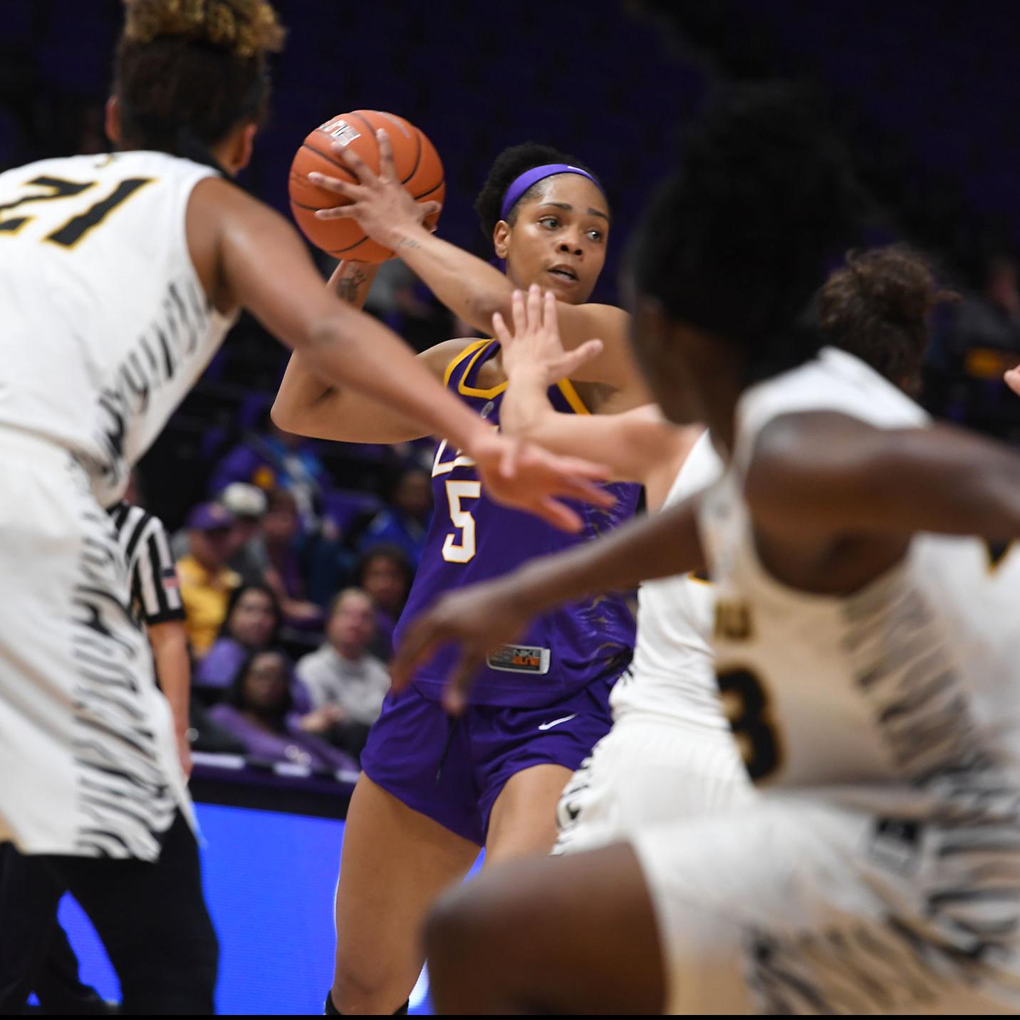 Mitchell Led Lady Tigers Back Home For Face Southeastern Louisiana