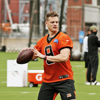 burrow bengals brproud practicing bengal klfy lsu contract theadvocate participates