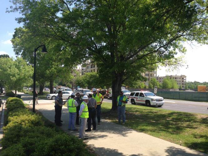 Gas leak triggers evacuations on Stanford Avenue Crime/Police