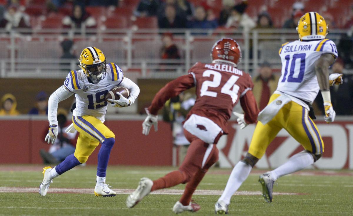 lsuarkansasfootball.111118_HS_1828