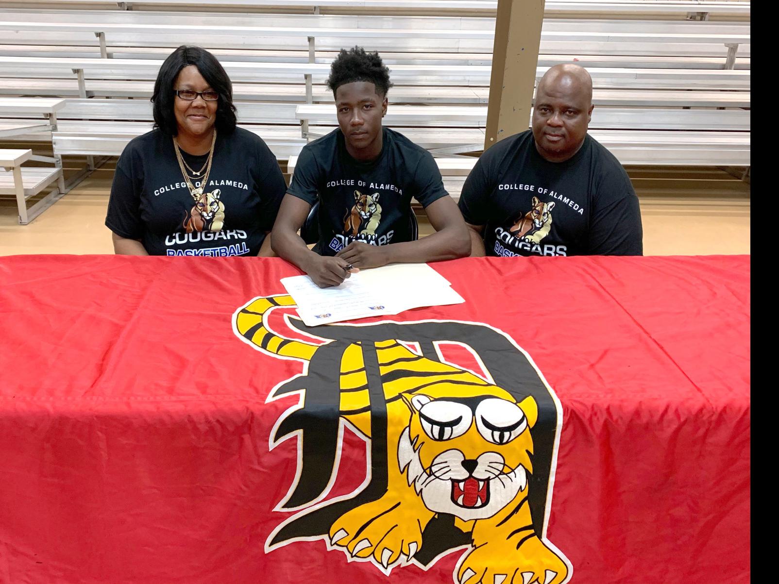 Donaldsonville High School Basketball Standout Signs With