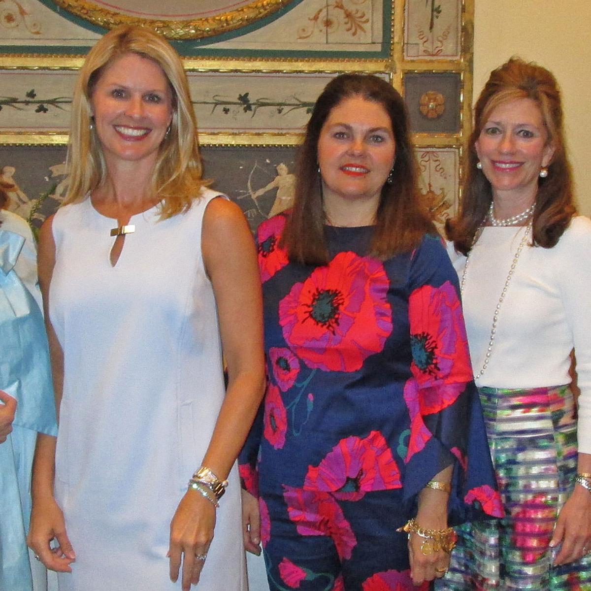Pam S Party Line Week Of Celebrating Debs Flowers Go Getter Women And The Arts Pam Bordelon Theadvocate Com