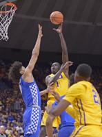 Heartbreaker: LSU takes No. 17 Kentucky to wire before 'Cats escape with 74-71 win