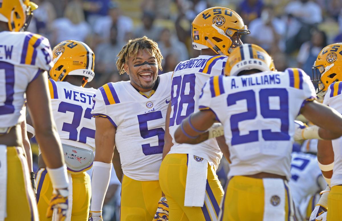 lsuchattanooga.091017 HS 880.JPG