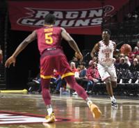 Ul Ragin Cajuns Men S Basketball Looking To Move Up Standings In