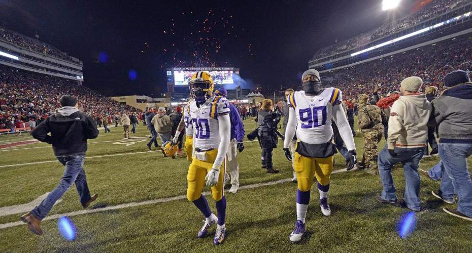 LSU football coach Les Miles can’t rule out hangover in loss to