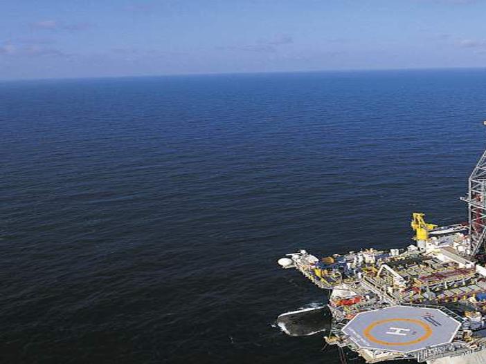 Casting Call Seeks Real Oil Workers For Deepwater Horizon Movie Starring Mark Wahlberg Nation World Theadvocate Com