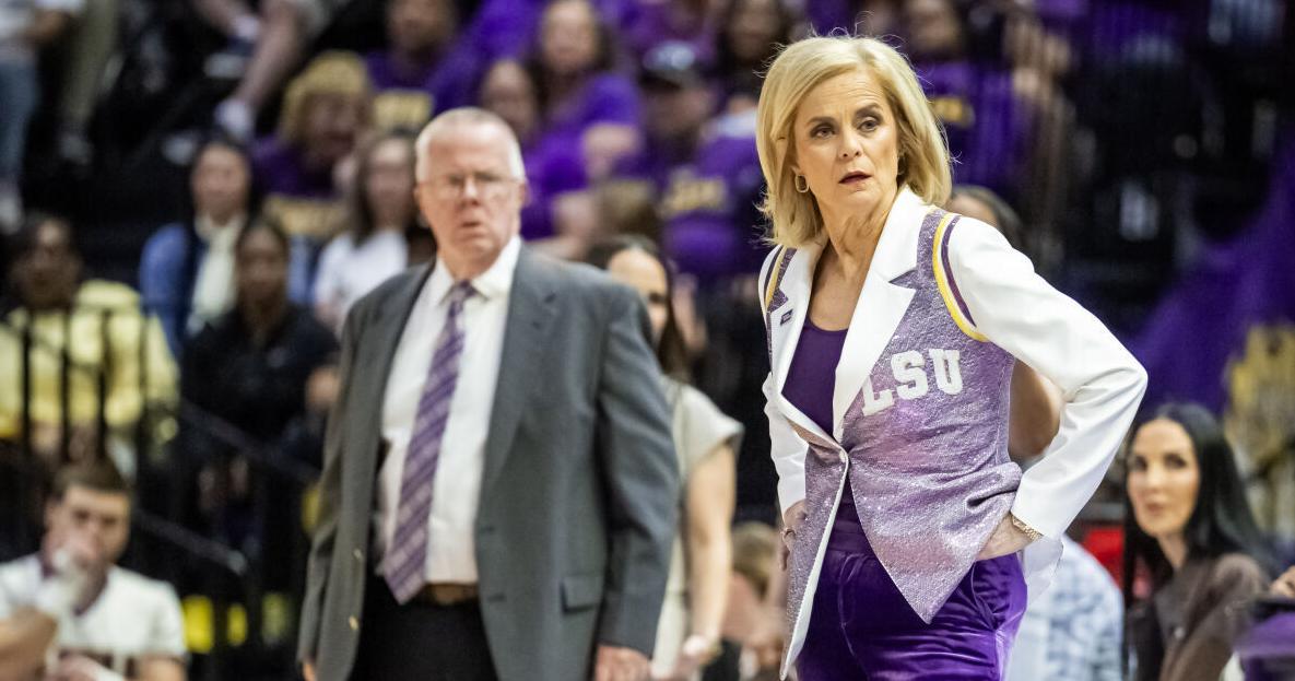 Here's what Kim Mulkey said after her new LSU assistant landed UCF's head coach job