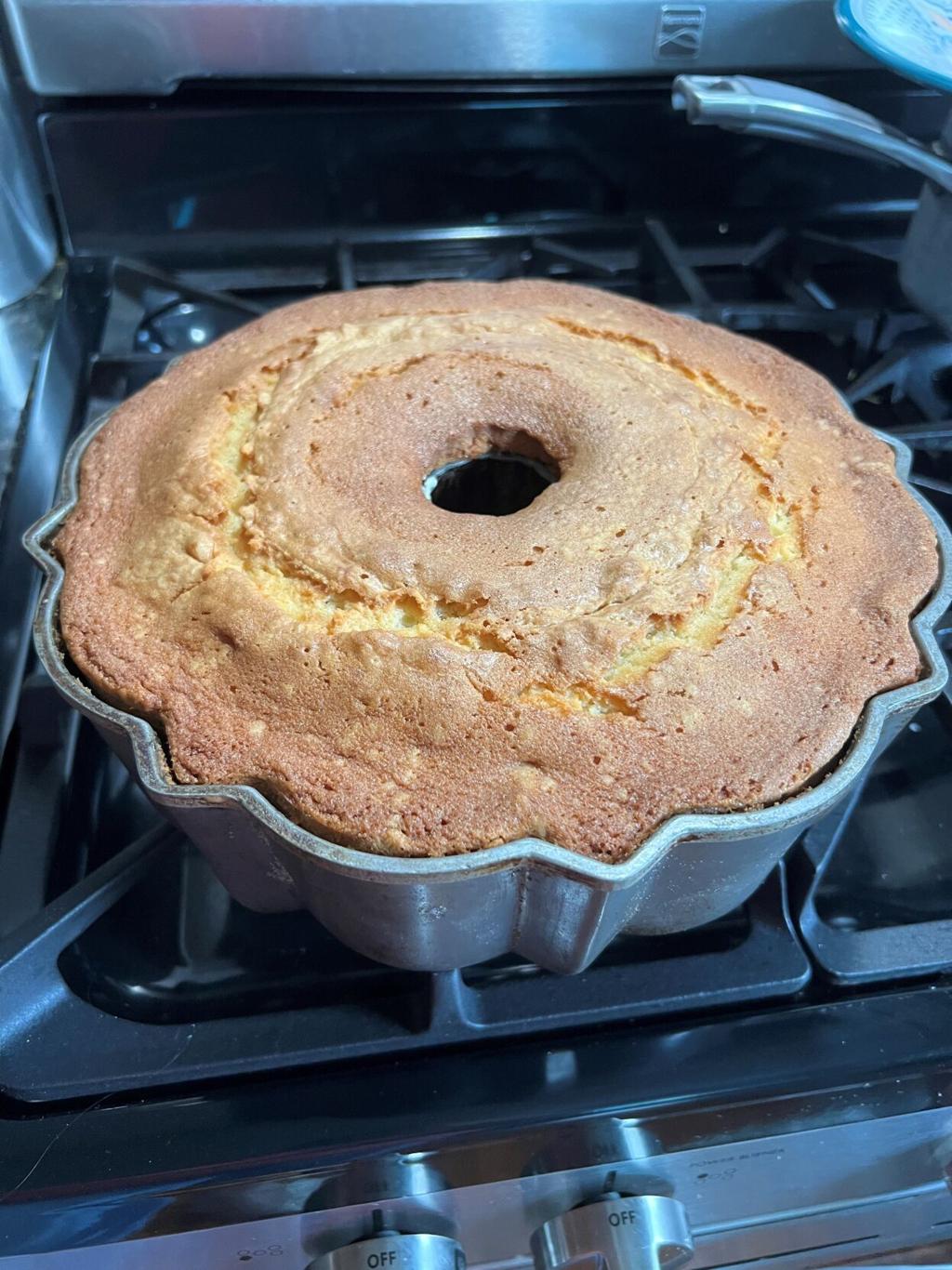 Mini Bundt Cakes Using Aunt Sue's Famous Pound Cake