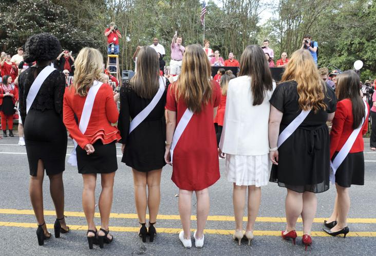 Photos ULL Parade rolls through campus Festivals