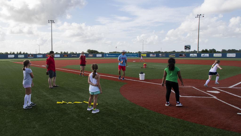 Yankees to give Zoom lessons to kids deprived of baseball camp
