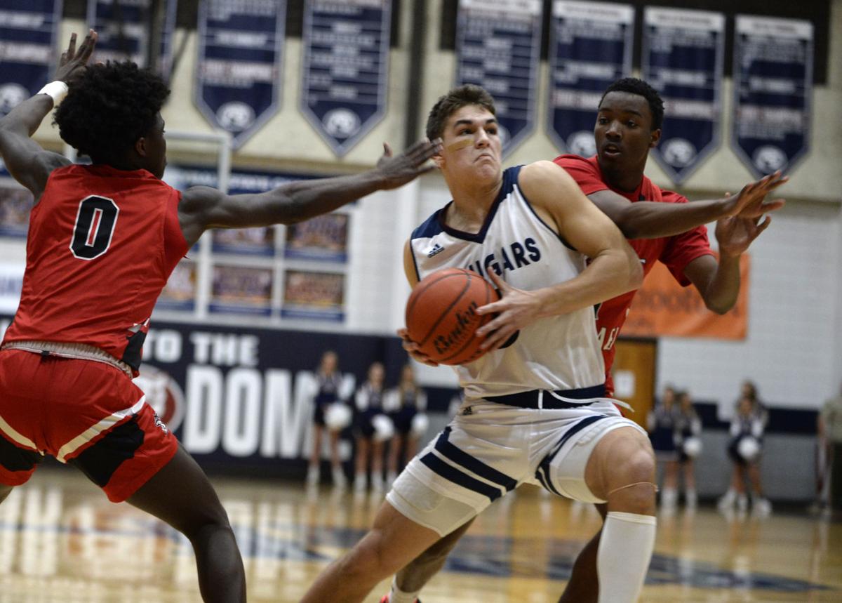 St Thomas More Overcomes Poor Shooting Night To Beat St Michael In Quarterfinals High Schools Theadvocate Com