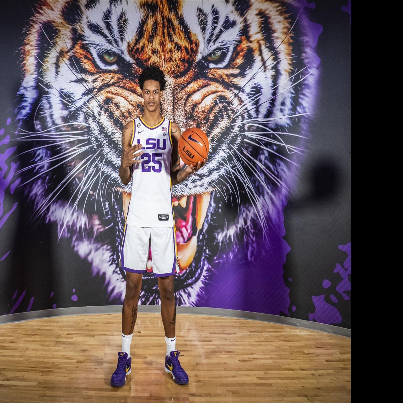 Shaquille O'Neal's son, UCLA transfer Shareef O'Neal, visits LSU, but decision isn't imminent | LSU | theadvocate.com