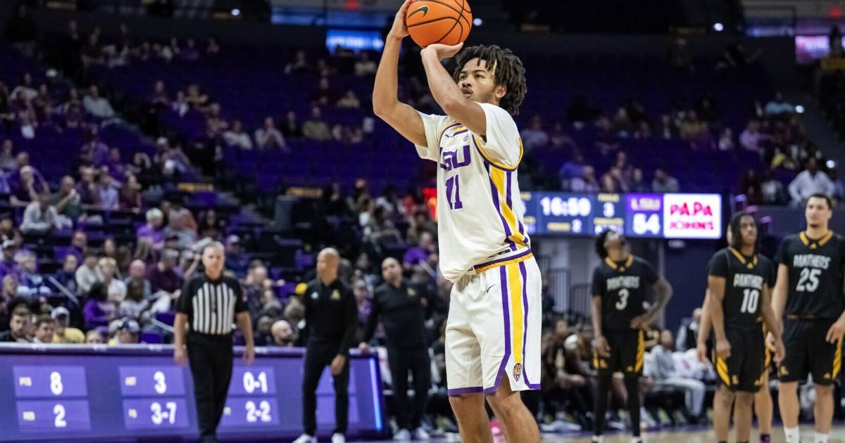 LSU point guard Dedan Thomas suffers injury before SEC opener