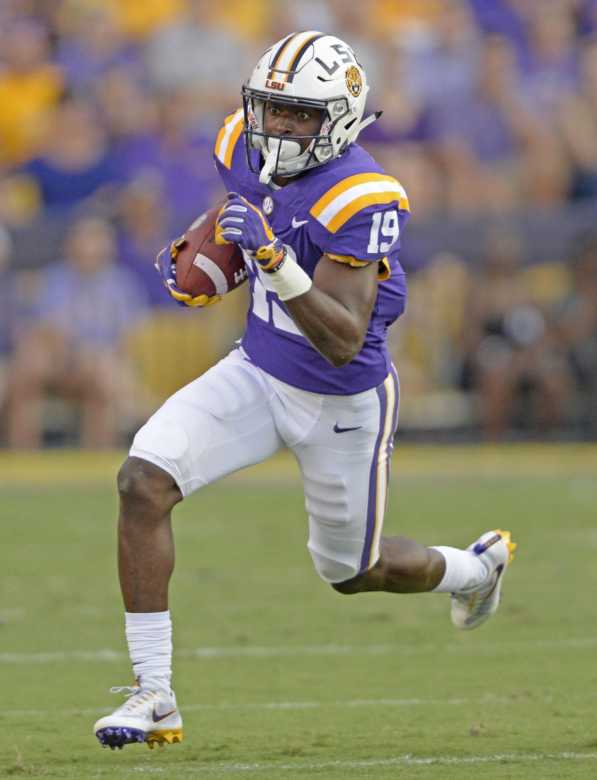 lsutroy1269.100117 bf