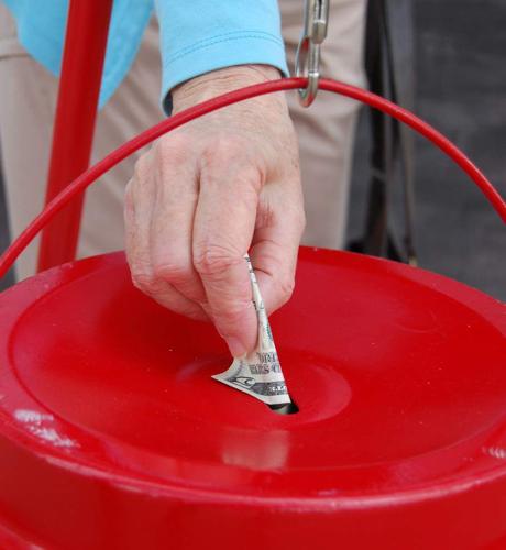 Christmas kettle bells work hard to meet needs _lowres