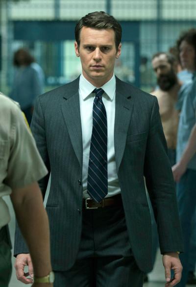 Binge This Netflix S Mindhunter Takes A Dark Slow Approach To The True Crime Wave Movies Tv Theadvocate Com Two fbi agents from the fbi's behavioral science unit—holden ford (jonathan groff) and bill the series premiered in the uk to staggering numbers before making its us debut on netflix, and it. mindhunter takes a dark slow approach