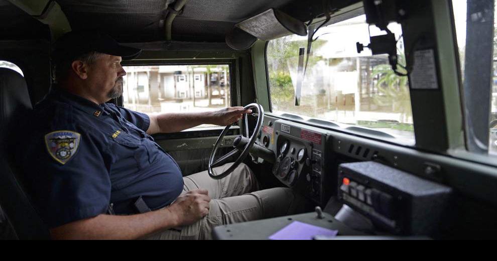 Killian mayor defends police chief who pleaded no contest to