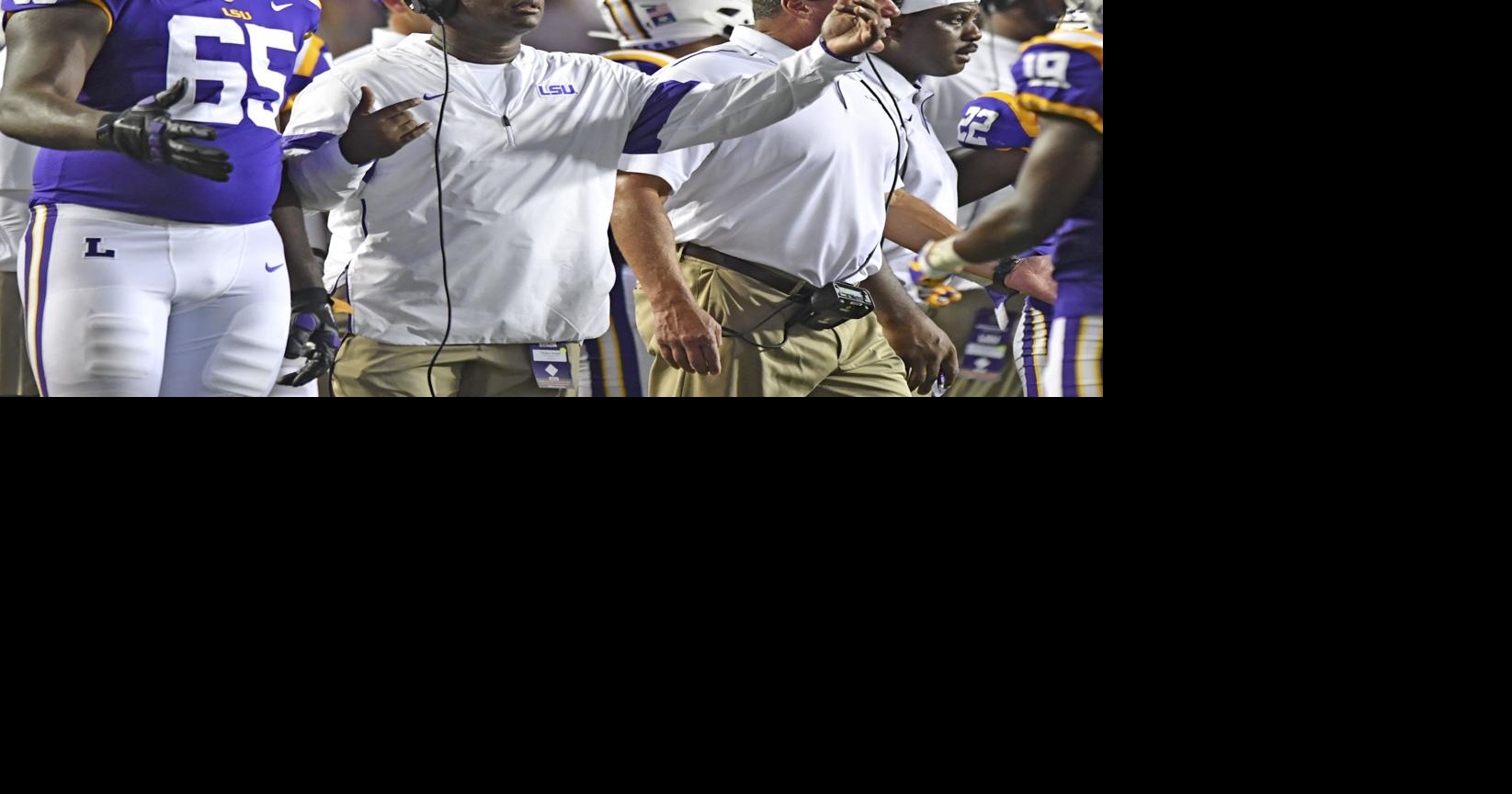 Report LSU wide receivers coach Mickey Joseph turns down promotion at