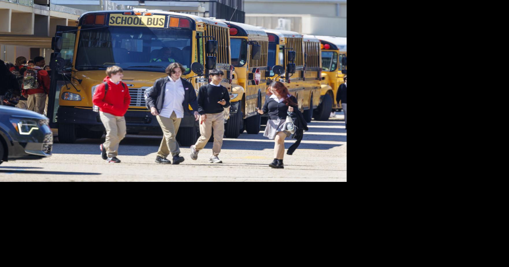 NO.missingbuses.adv_9783.JPG